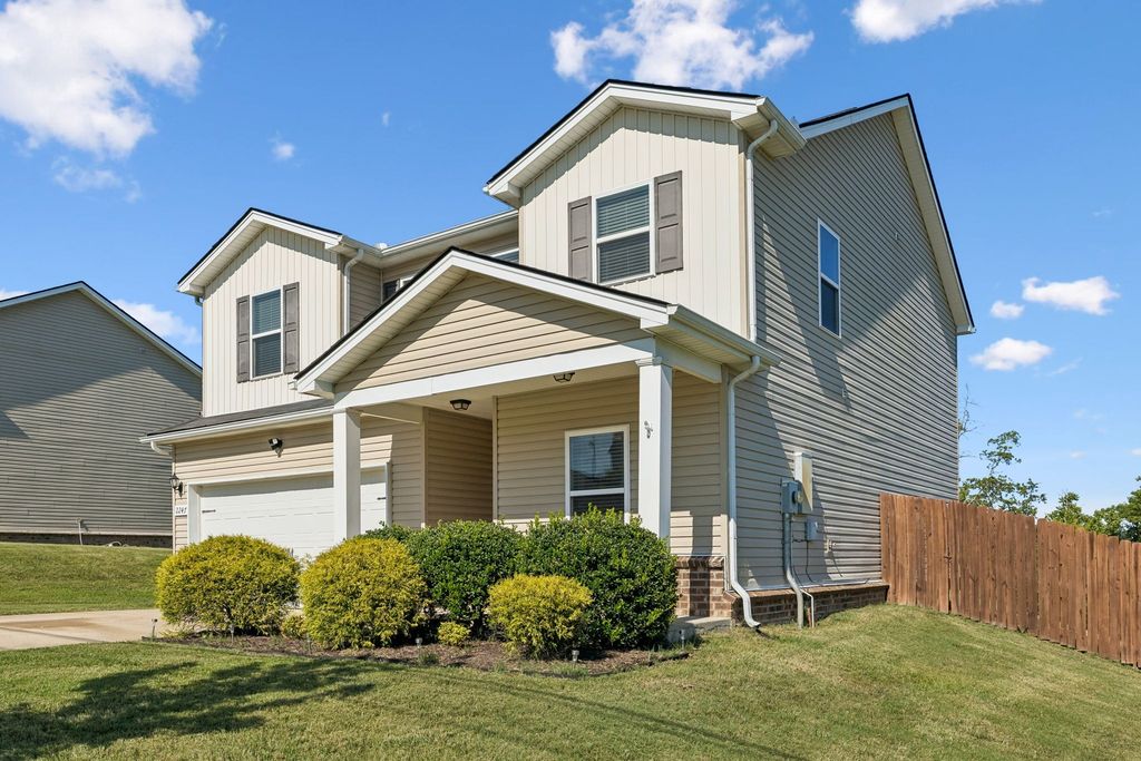 2247 Bee Hive Dr, Columbia