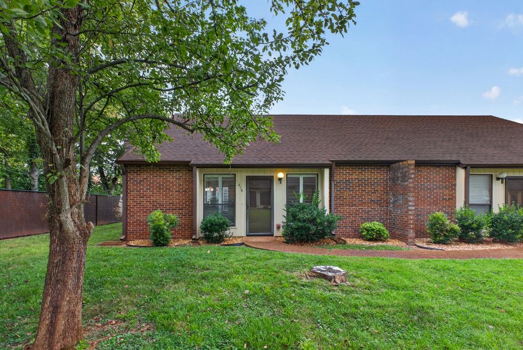 416 Castlewood Ln, Lebanon