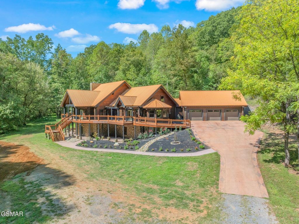 1035 Porterfield Gap Road, Seymour