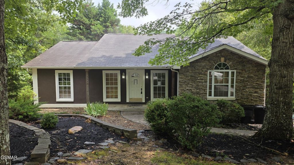 3230 Cove Creek Way, Sevierville