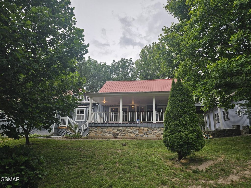 925 Tweed Springs Road, Greeneville