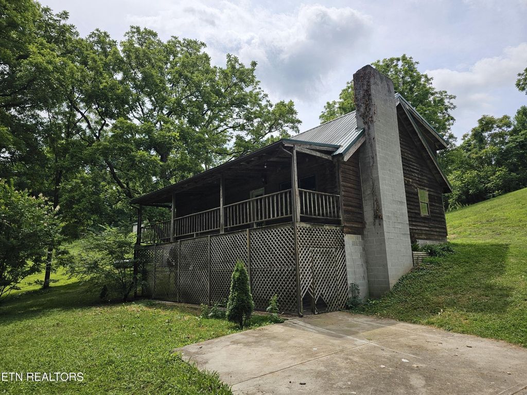 264 Old Long Hollow Rd, La Follette