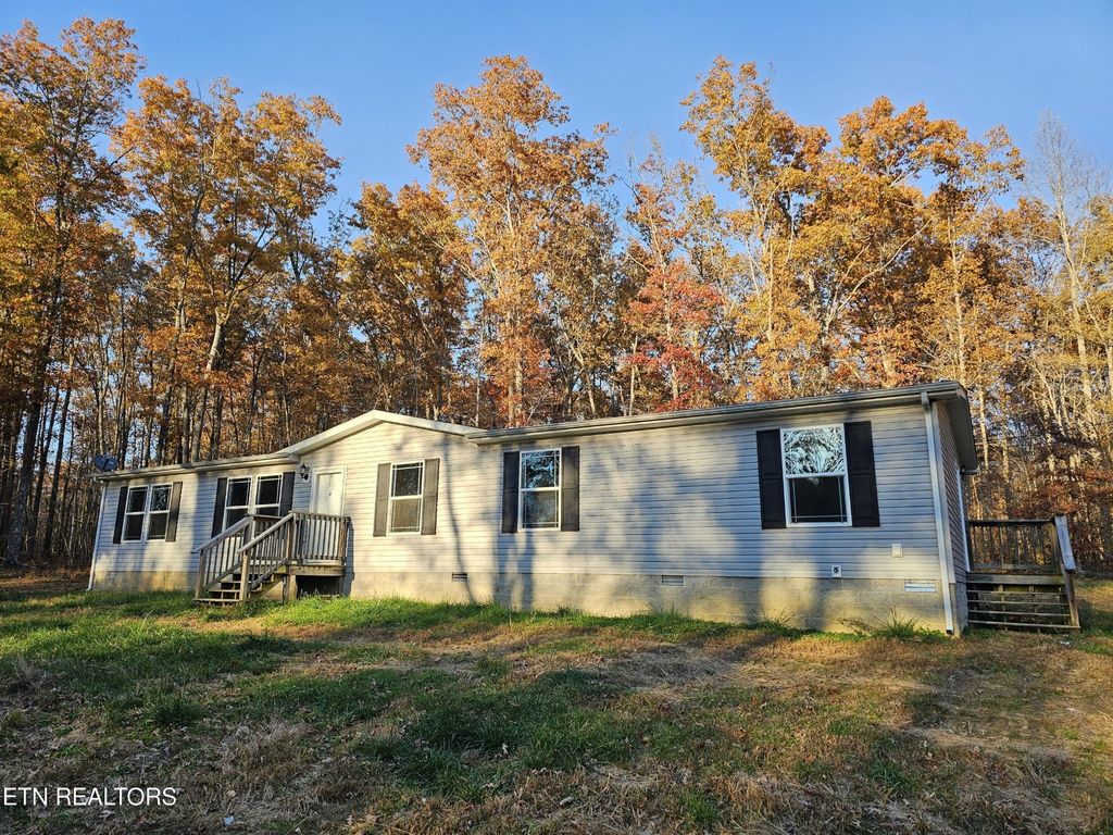 196 Red Hill Rd, Sunbright