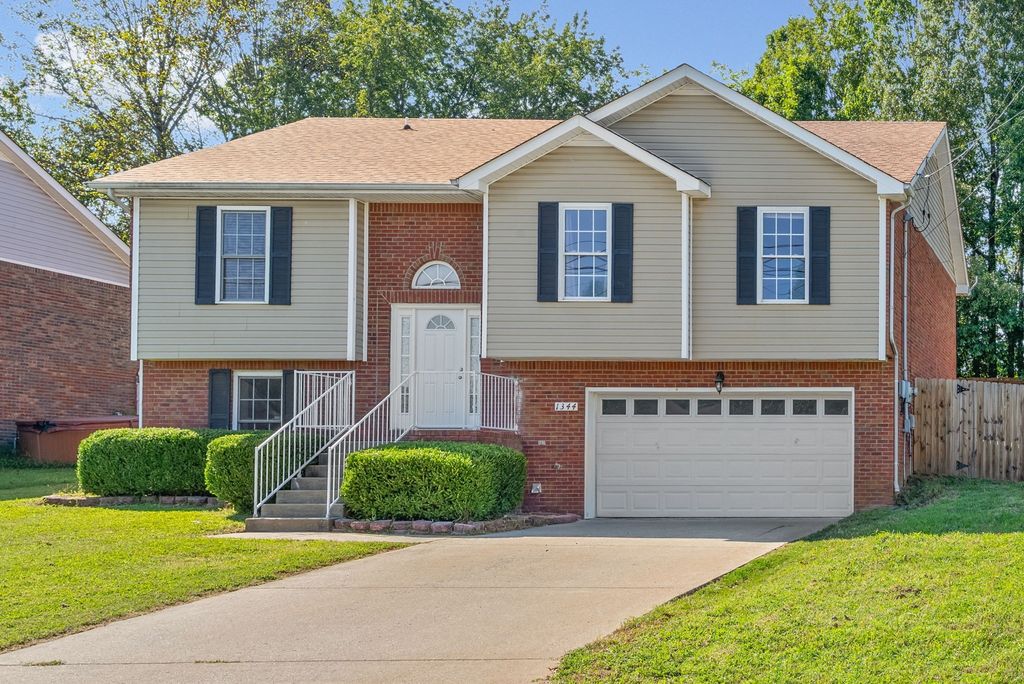 1344 Bluebonnet Dr, Clarksville