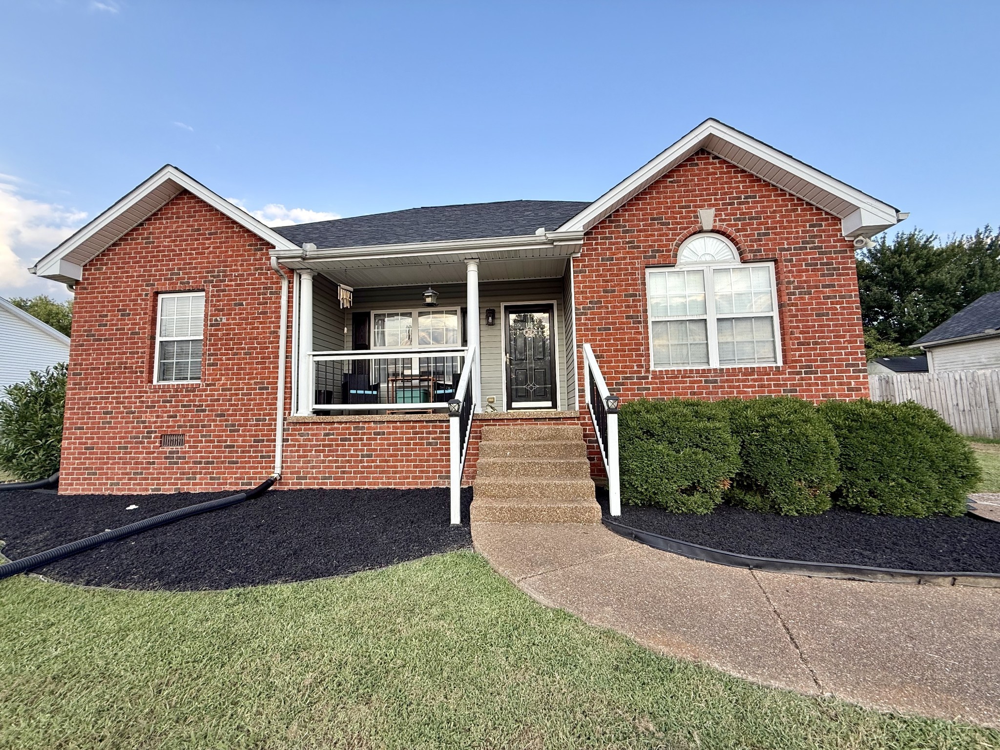 Photo of Listing #3528549