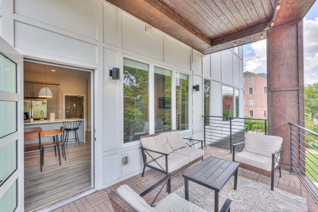 119 Mason Avenue 201, Nashville