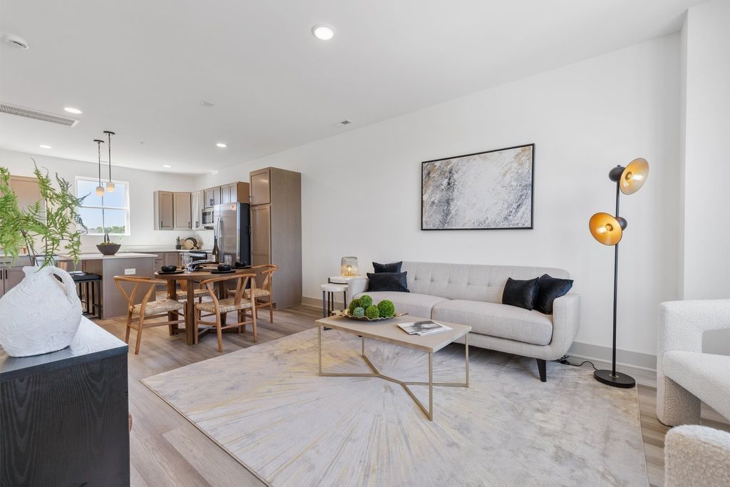 905 Harper Lndg, Chapel Hill