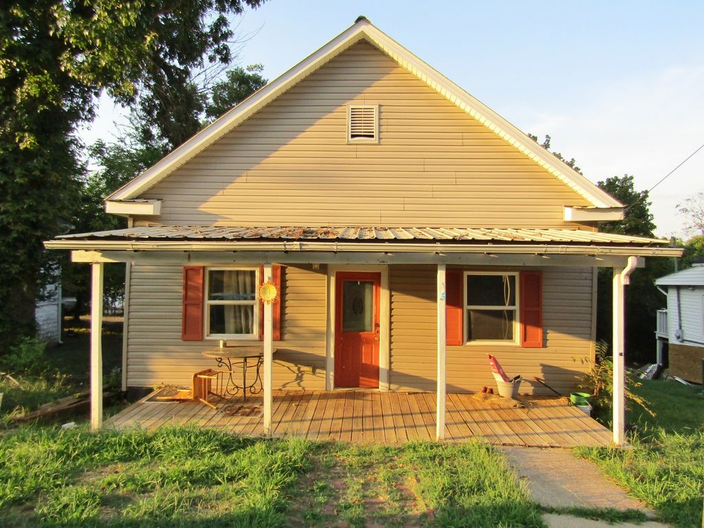 420 Maple St, Lewisburg
