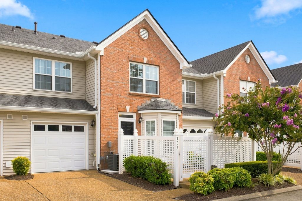 402 Bembridge Ln, Franklin