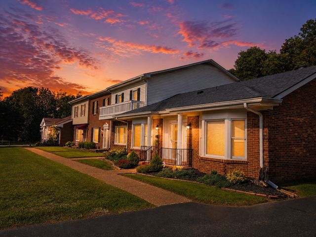 1137 Madison St 7, Clarksville