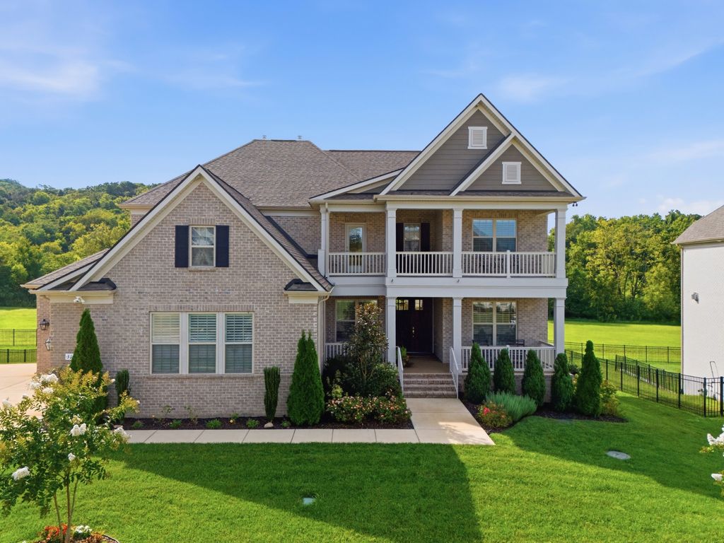 3170 Chase Point Dr, Franklin