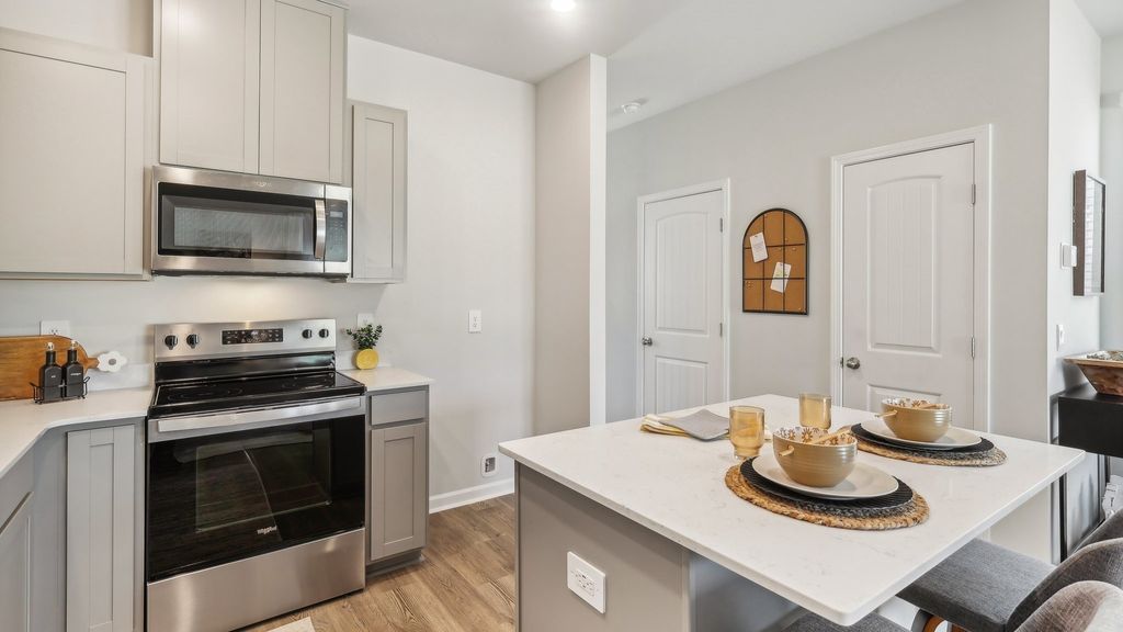 755 Ashbrook Drive, Lebanon