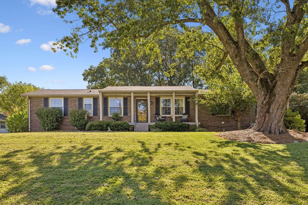 211 Edgewater Dr, Mount Juliet