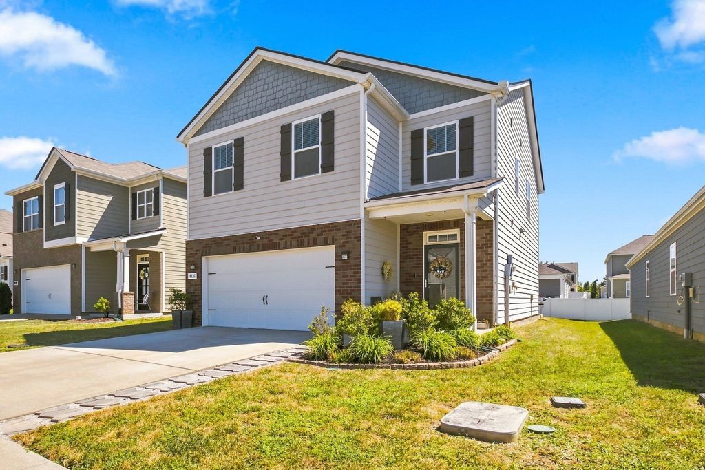 806 Long Leaf Rd, Lebanon