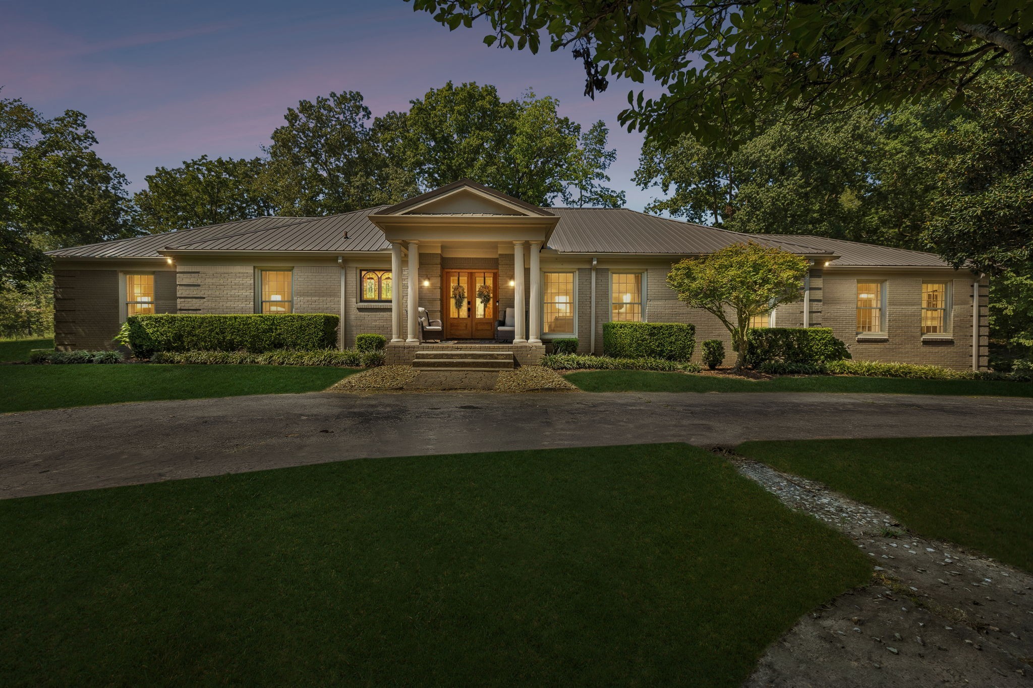 Photo of Listing #3528888