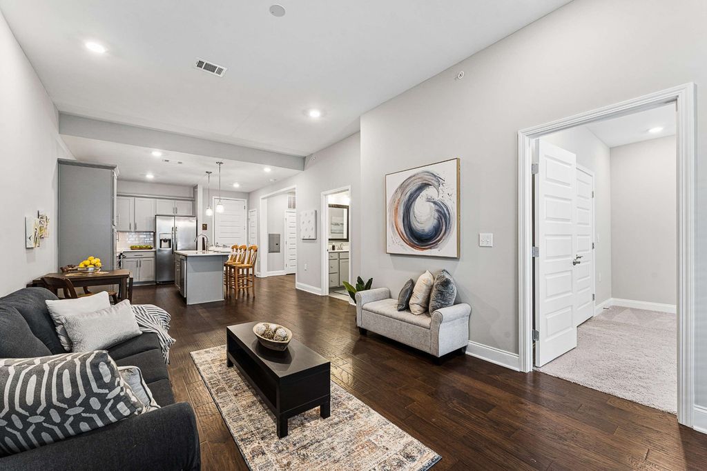 1000 Vintage Green Ln 1302, Franklin