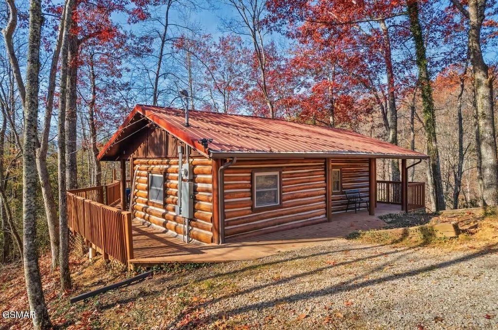 3847 Warden Branch Lane, Gatlinburg