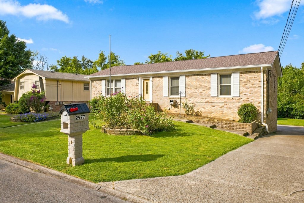 2977 Cherry Hills Dr, Antioch