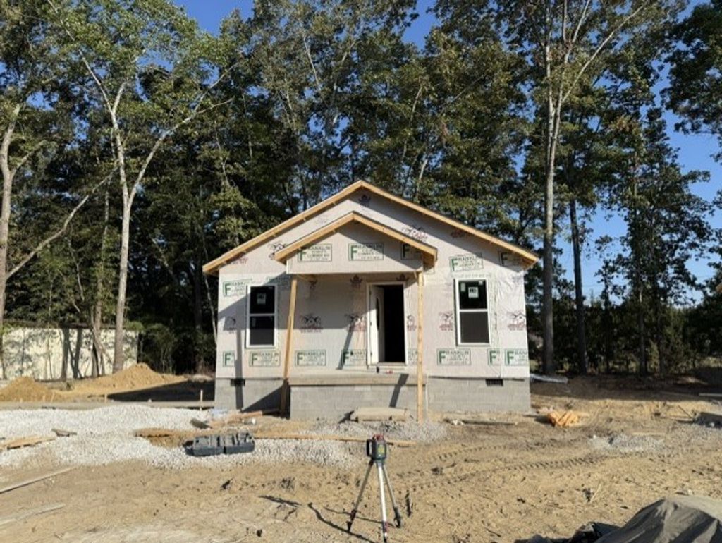 527 Highland Ln, Tullahoma