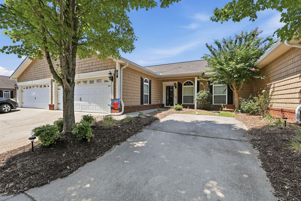 1903 N Summit Drive 77, Dalton