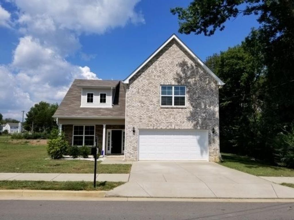 752 Pin Oak Dr, Antioch