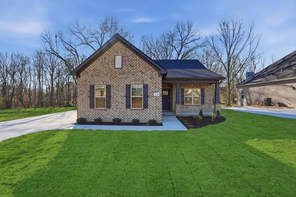 110 Sagewood Drive, Tullahoma