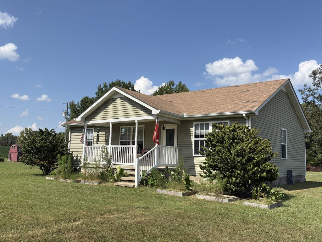 167 Robinson Ln, Westmoreland
