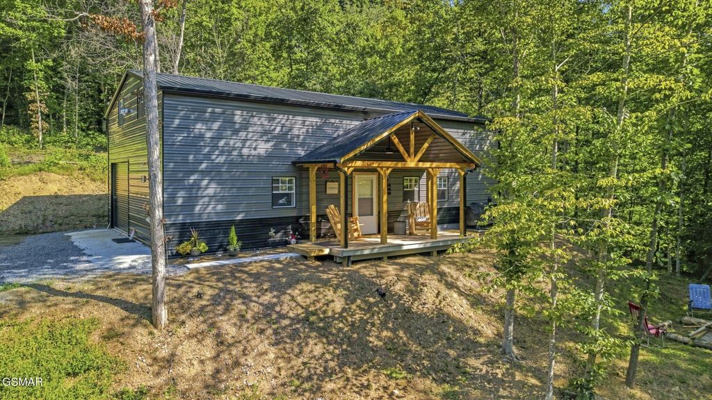 2453 Lower Rinehart Road, Dandridge