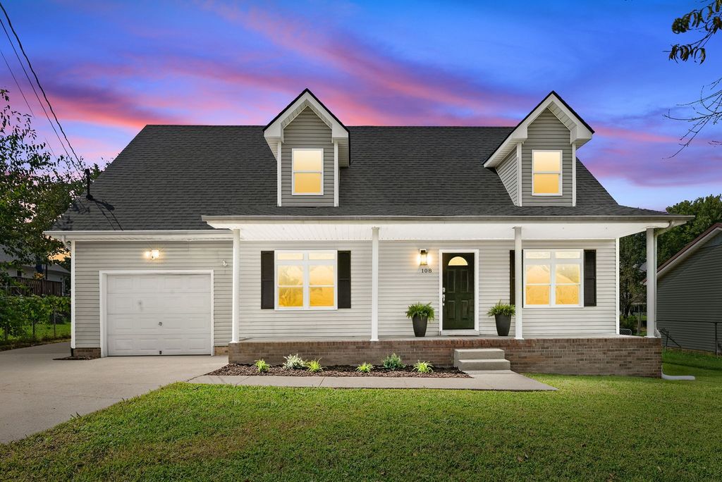 108 Oak Tree Dr, Oak Grove