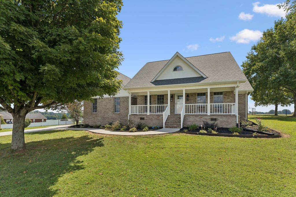 13 Elizabeth Cir, Fayetteville