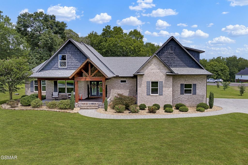 2704 River Island Boulevard, Kodak