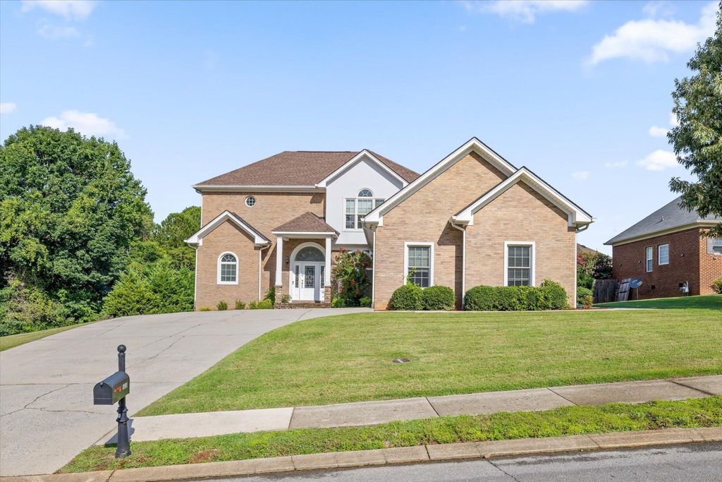 5639 Nw Avenwood Circle, Cleveland