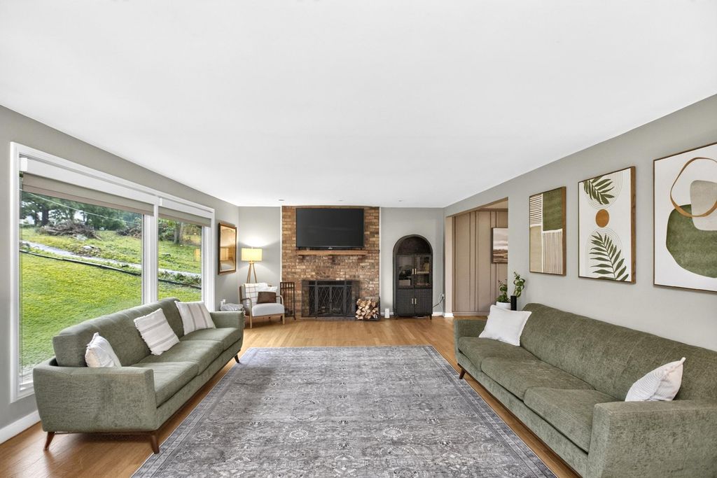 9077 Old Charlotte Pike, Pegram