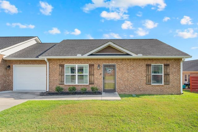 102 Dogwood Ct, Shelbyville
