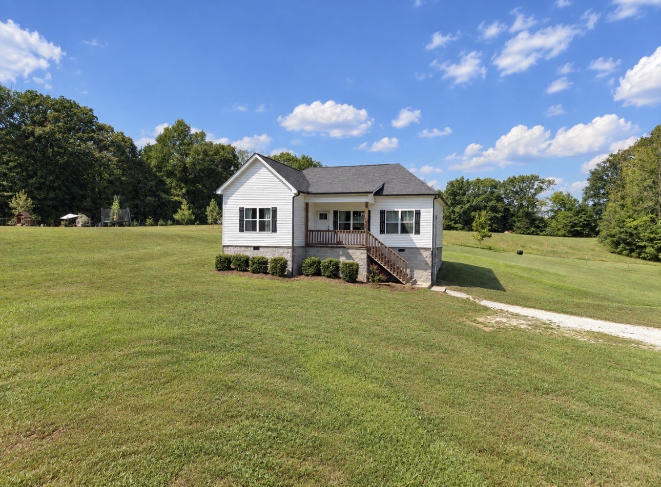 Photo of Listing #3529205