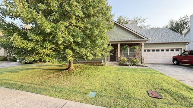 5231 Nancy Seward Dr, Murfreesboro