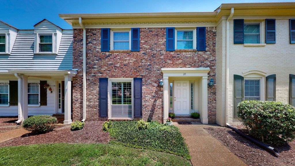 8207 Sawyer Brown Rd J7, Nashville