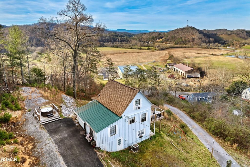1174 Sharp Road, Sevierville