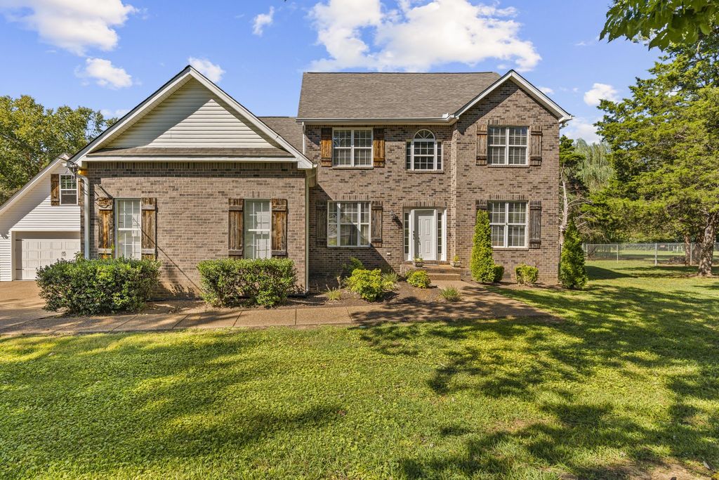4005 Dell Dr, Mount Juliet