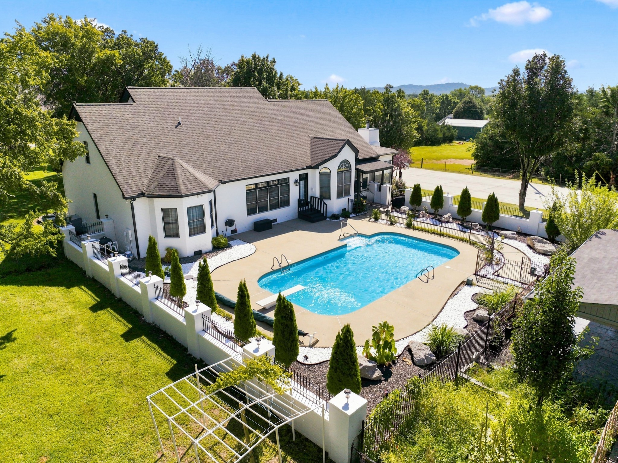 Photo of Listing #3529398
