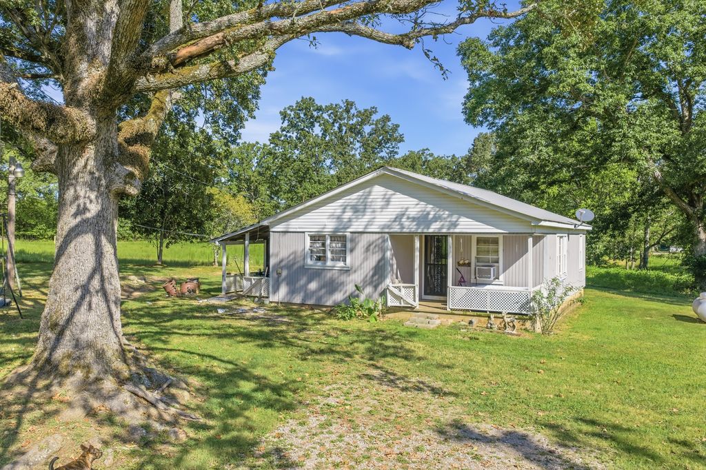 10 Winston Rd, Adamsville