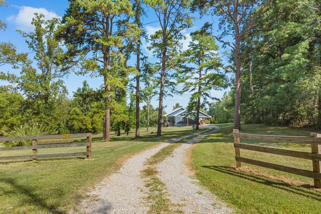7603 Union Valley Rd, Fairview