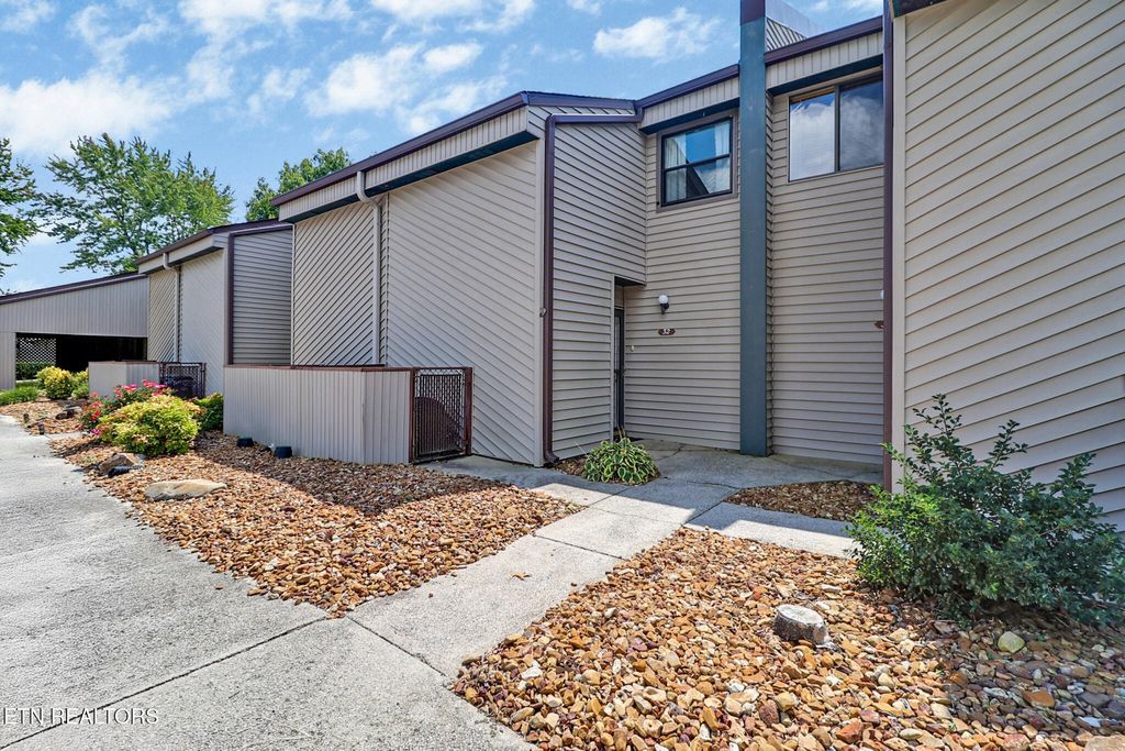 96 Lakeshore Lane 32, Crossville