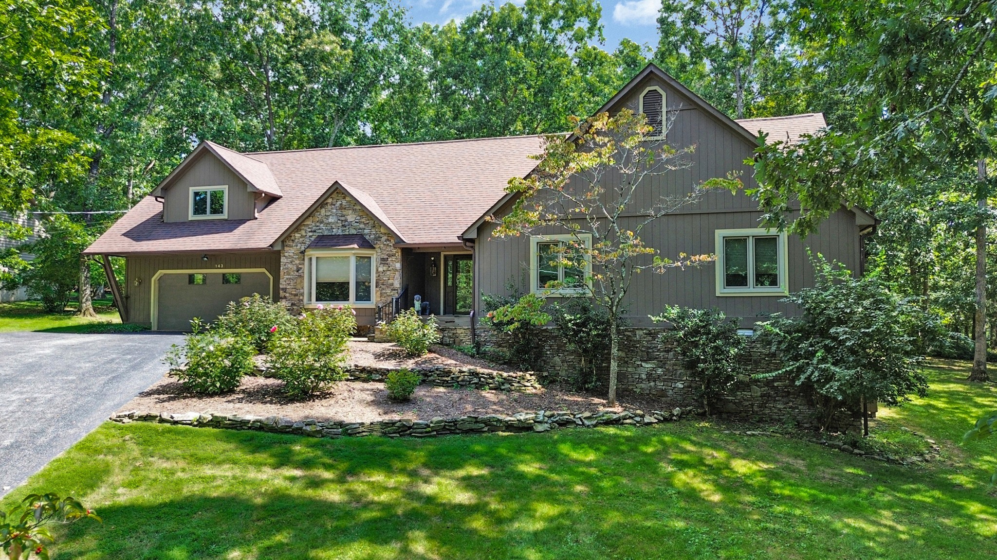 Photo for MLS 3529510 in 143 Lisa Ln Crossville, TN - 38558