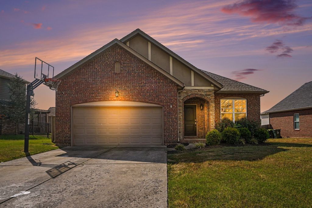 1061 Oakhall Dr, Mount Juliet