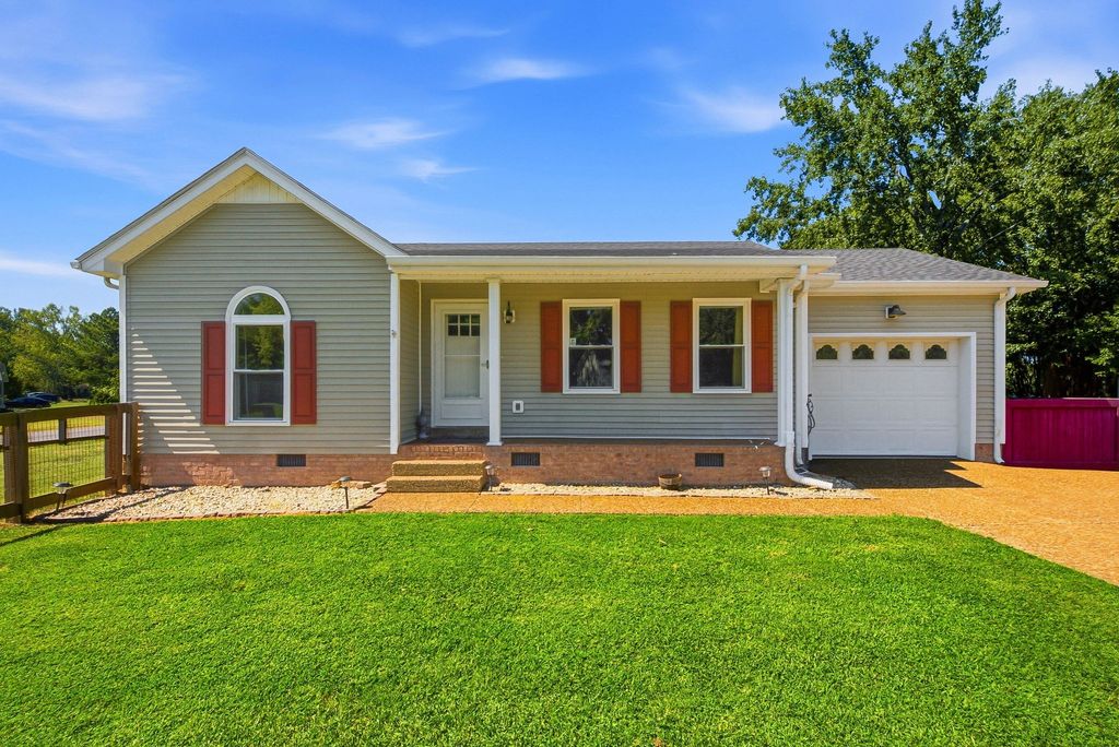 109 Bonnie Dr, Portland