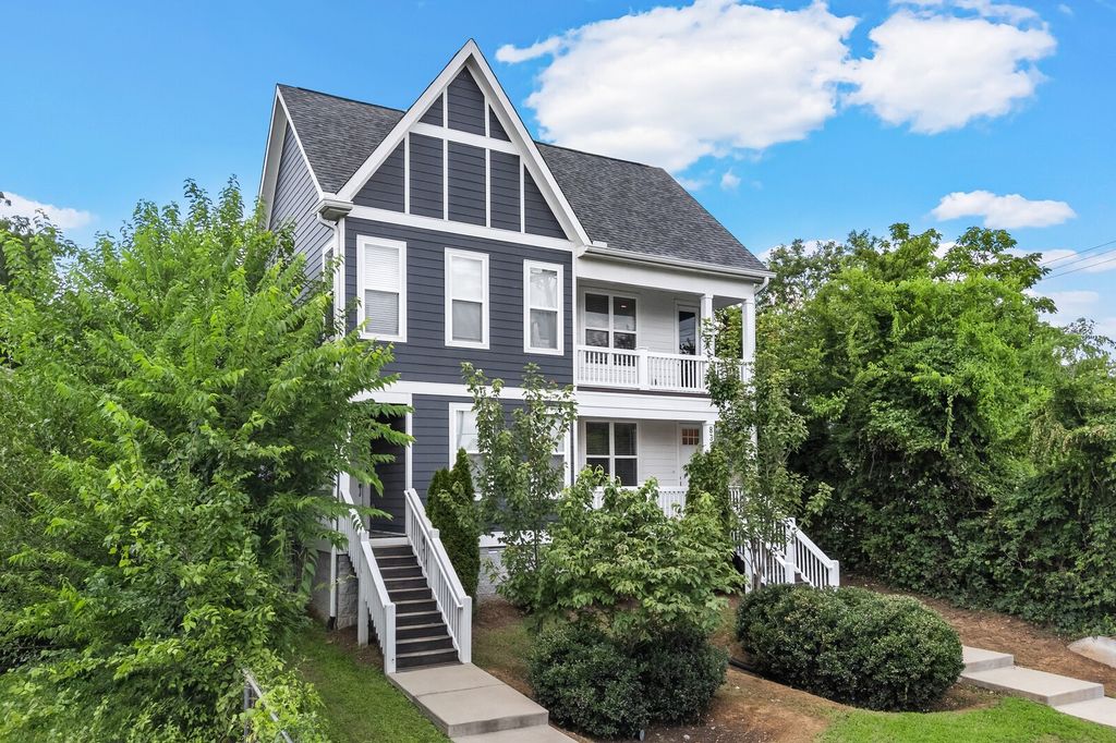 838a Lischey Ave, Nashville
