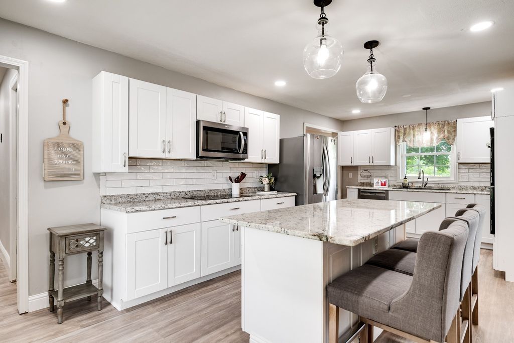 1112 Belmont Dr, Cookeville