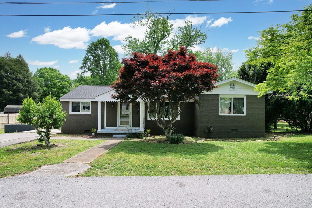811 Tennal Street, Athens