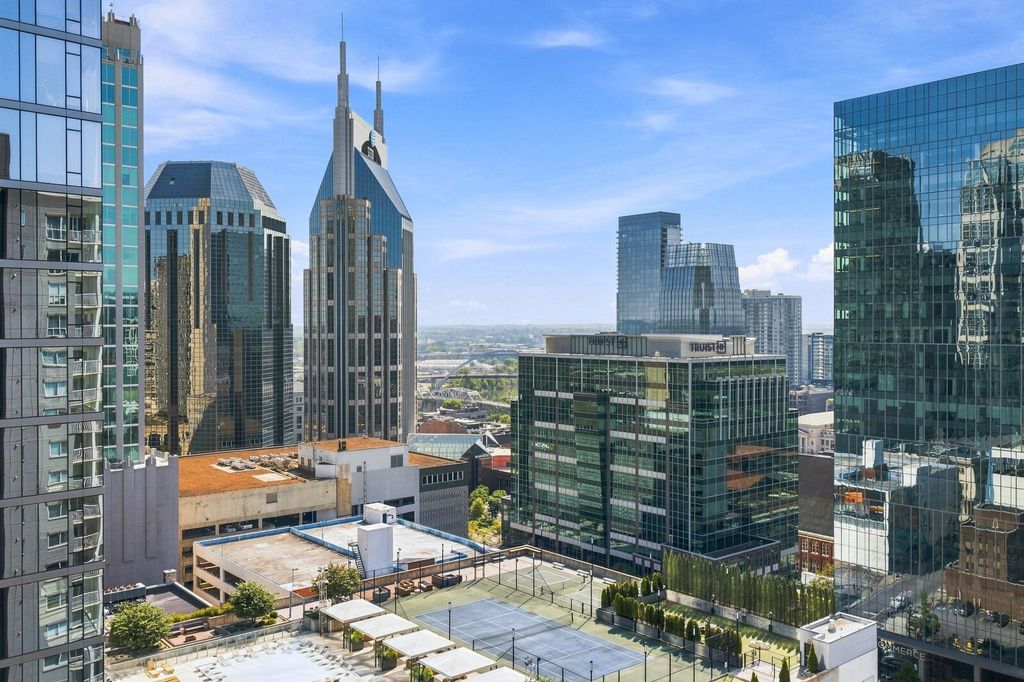 555 Church St 2103, Nashville